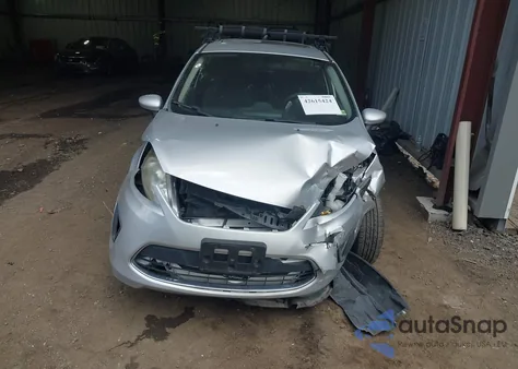 2012 Ford Fiesta Se z USA, uszkodzony, nr VIN 3FADP4EJ7CM145548